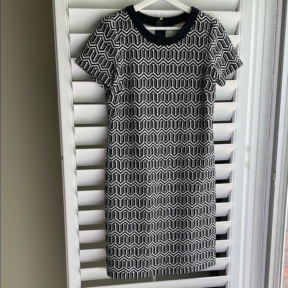 Chic Black and White Patterned Dress